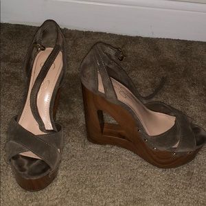Jessica Simpson Wedges
